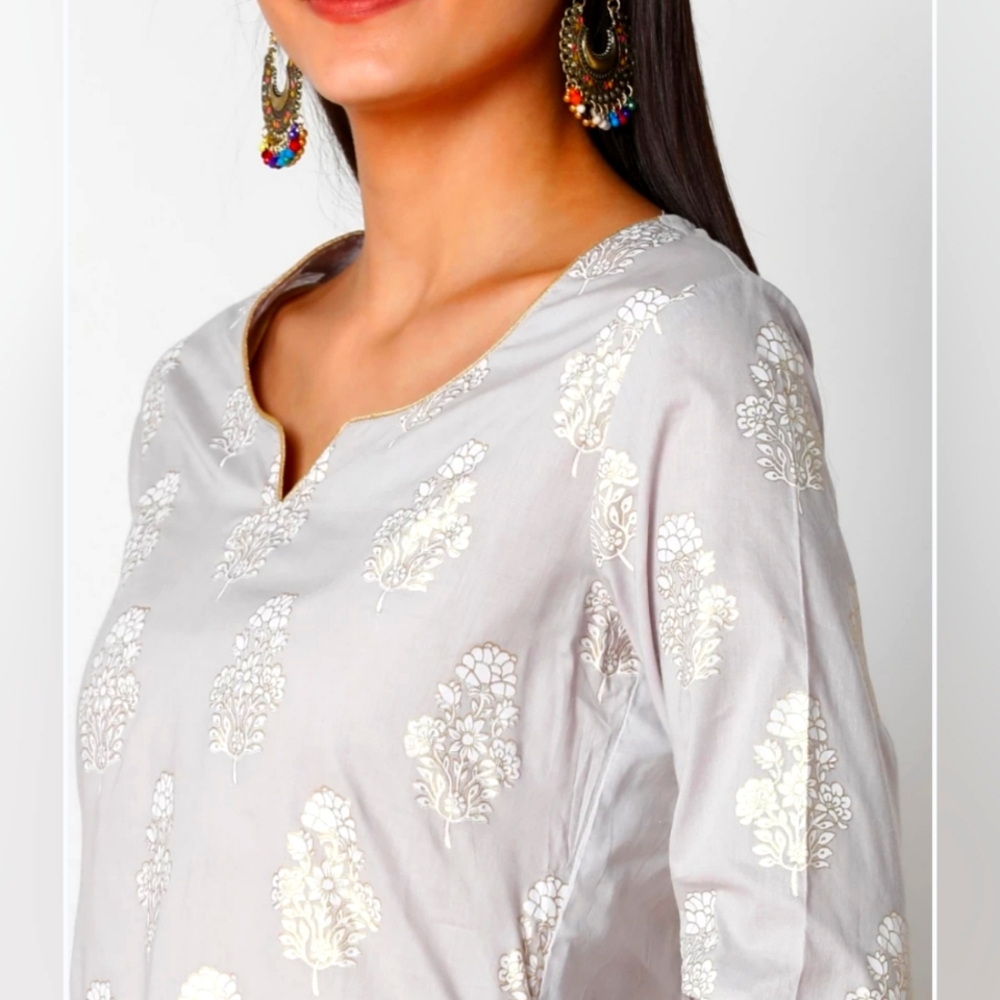 (M) Maurices Sheer Blouse Ptp20"×L26"